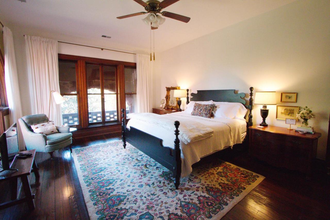 Louisville Bourbon Inn Quarto foto